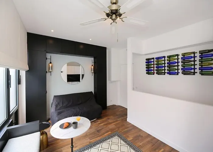 Proche Des Celebres Puces De 4p Apartamento *