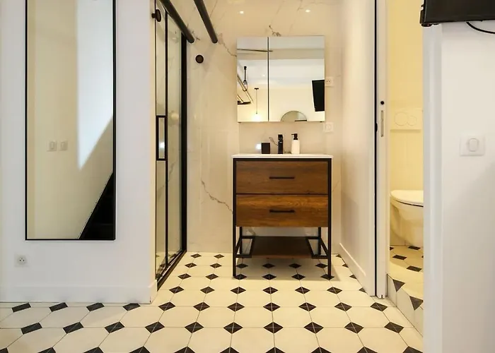 Proche Des Celebres Puces De 4p *