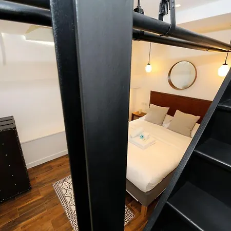 アパート Proche Des Celebres Puces De 4p *